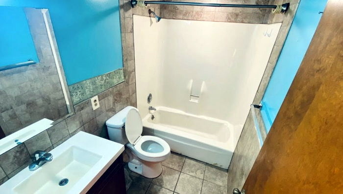 Lazy T Motel - Web Listing (newer photo)